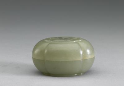 图片[2]-Jade begonia-shaped box with flying bird decoration, Qing dynasty (1644-1911)-China Archive